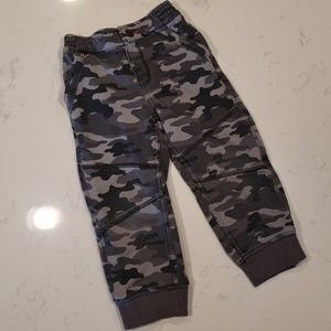 Camo Oshkosh sweat pants